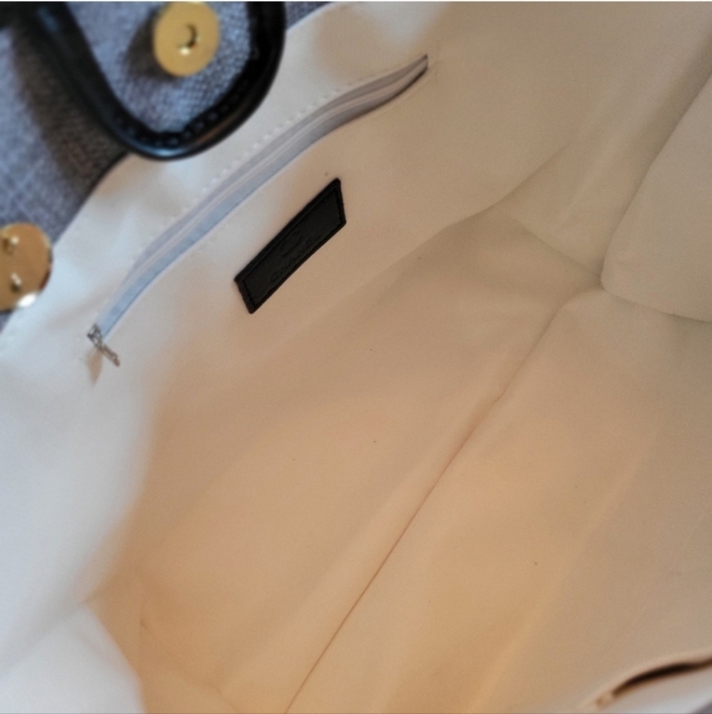 🔥 CHANEL Deauville Two-Way Tote Bag, GWP, VIP, New! 🔥 - Picture 4 of 10